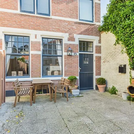 Dom wakacyjny Cute House Zandvoort