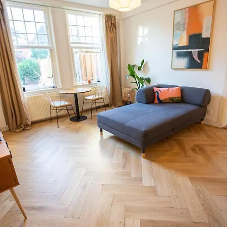 Cute House 펜션 잔드보르트